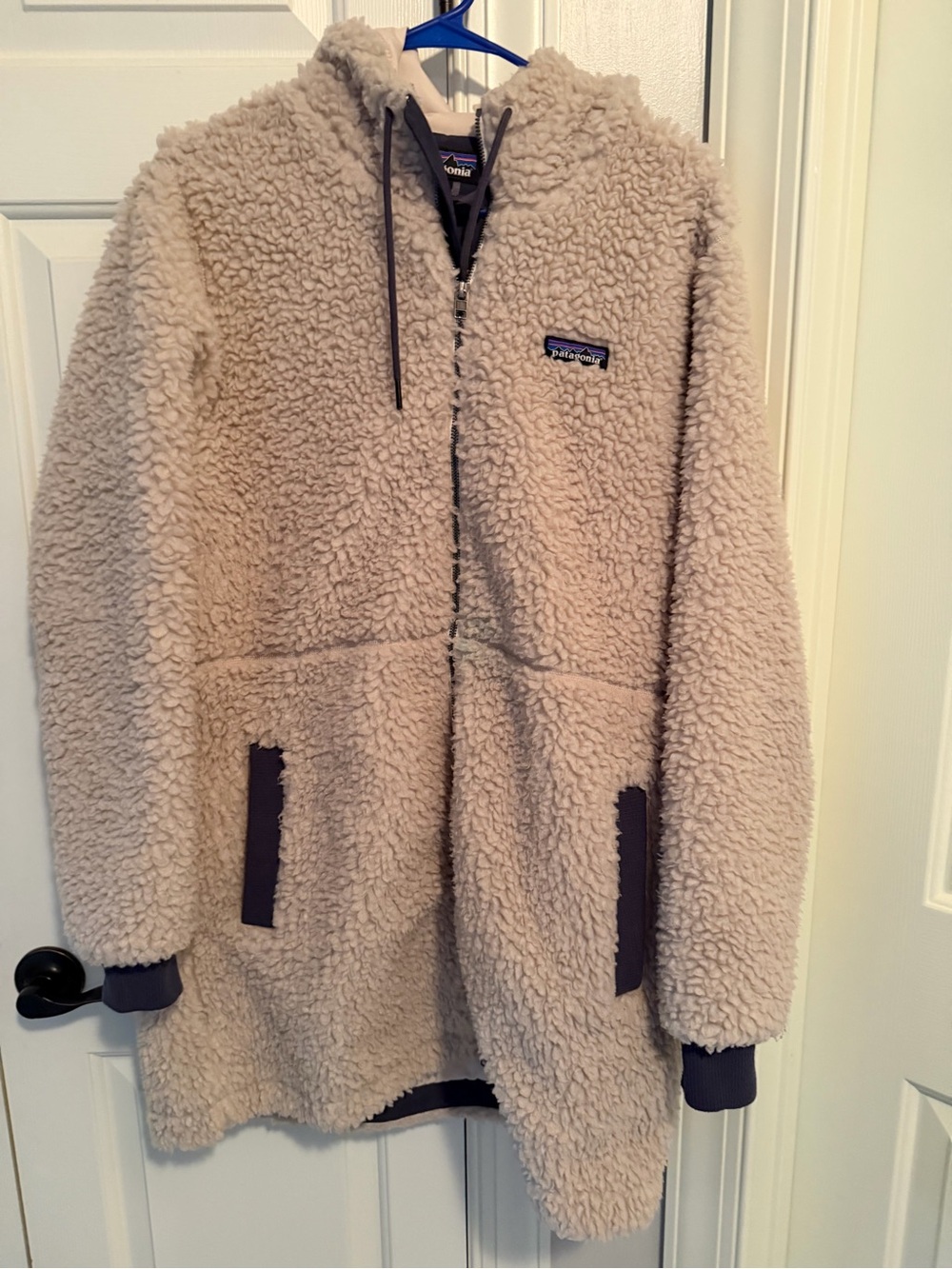 Patagonia Cream Sherpa Zip-Up Hoodie with Dark Trim